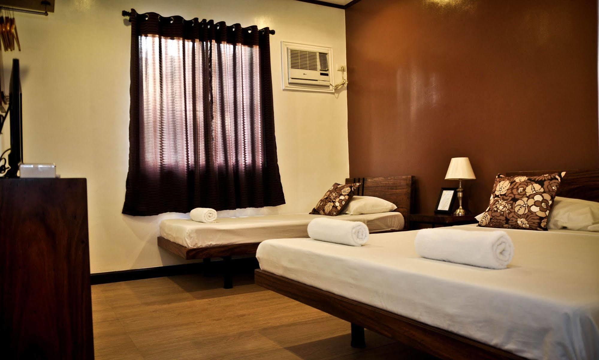 Cleon Villas Pension Puerto Princesa Luaran gambar